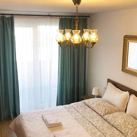 Elegantza Suites บราชอฟ ภายนอก รูปภาพ