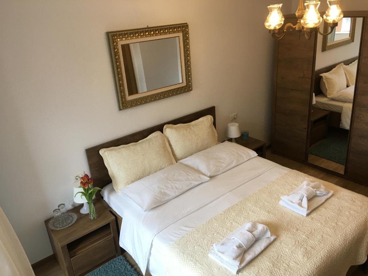 Elegantza Suites บราชอฟ ภายนอก รูปภาพ